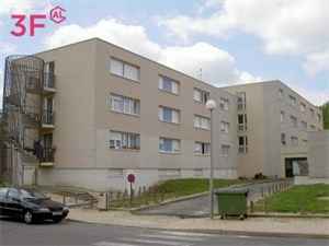 appartement ancien à la location -   41130  SELLES SUR CHER, surface 79 m2 location appartement ancien - UBI441601607